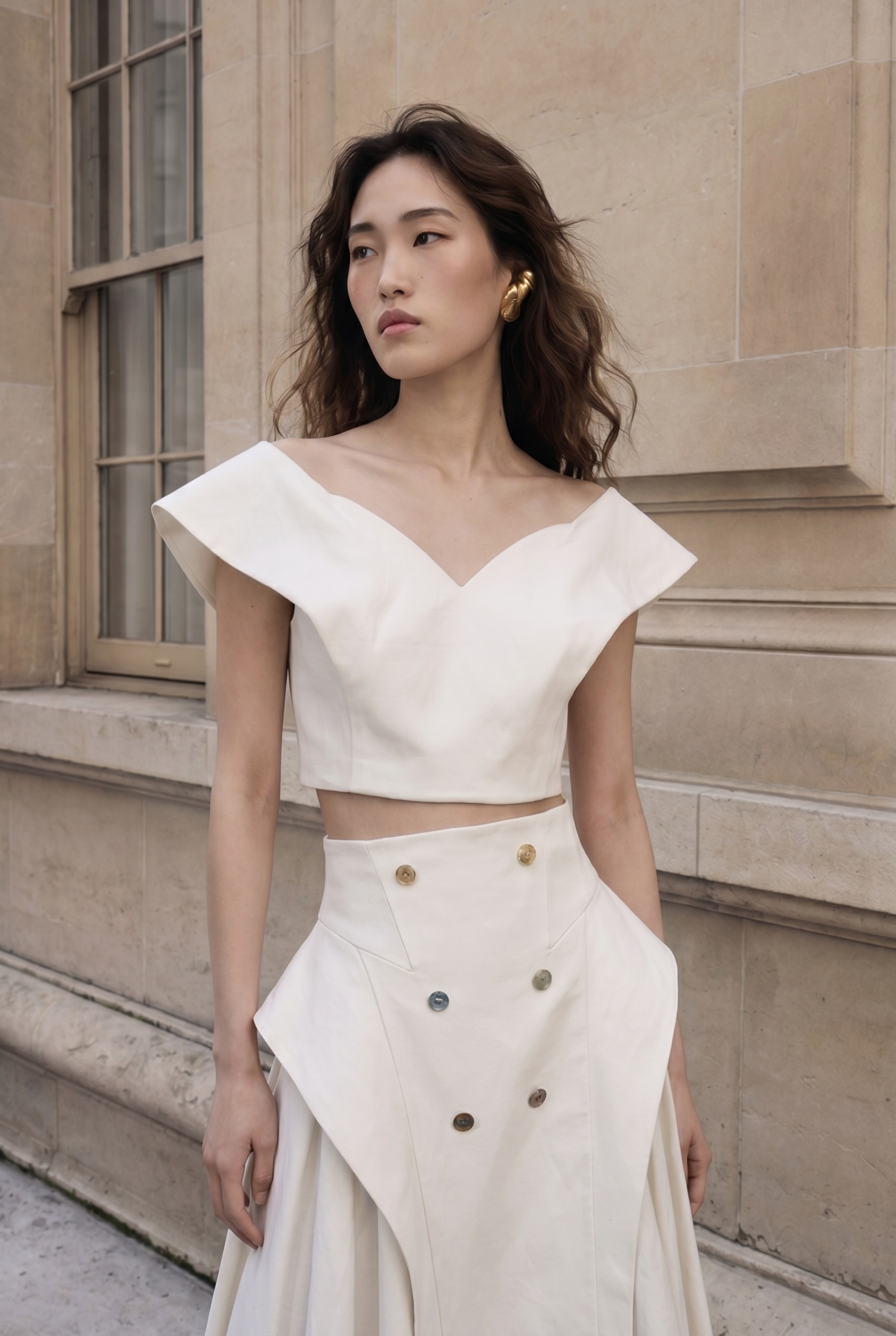 Verona Linen V-Neck Crop Top