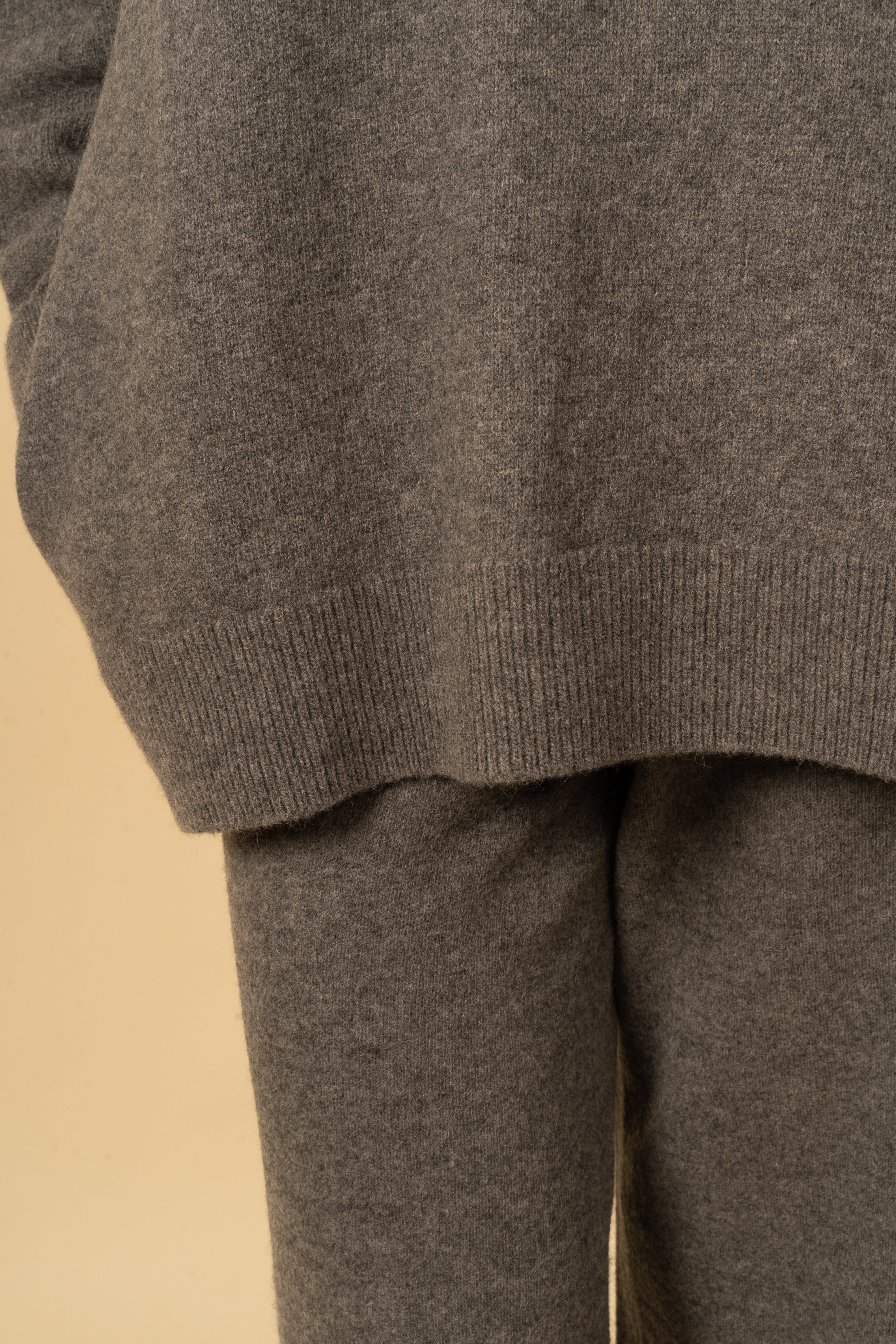 Magic of Grey Tones: Chinchilla fur Luxury Set