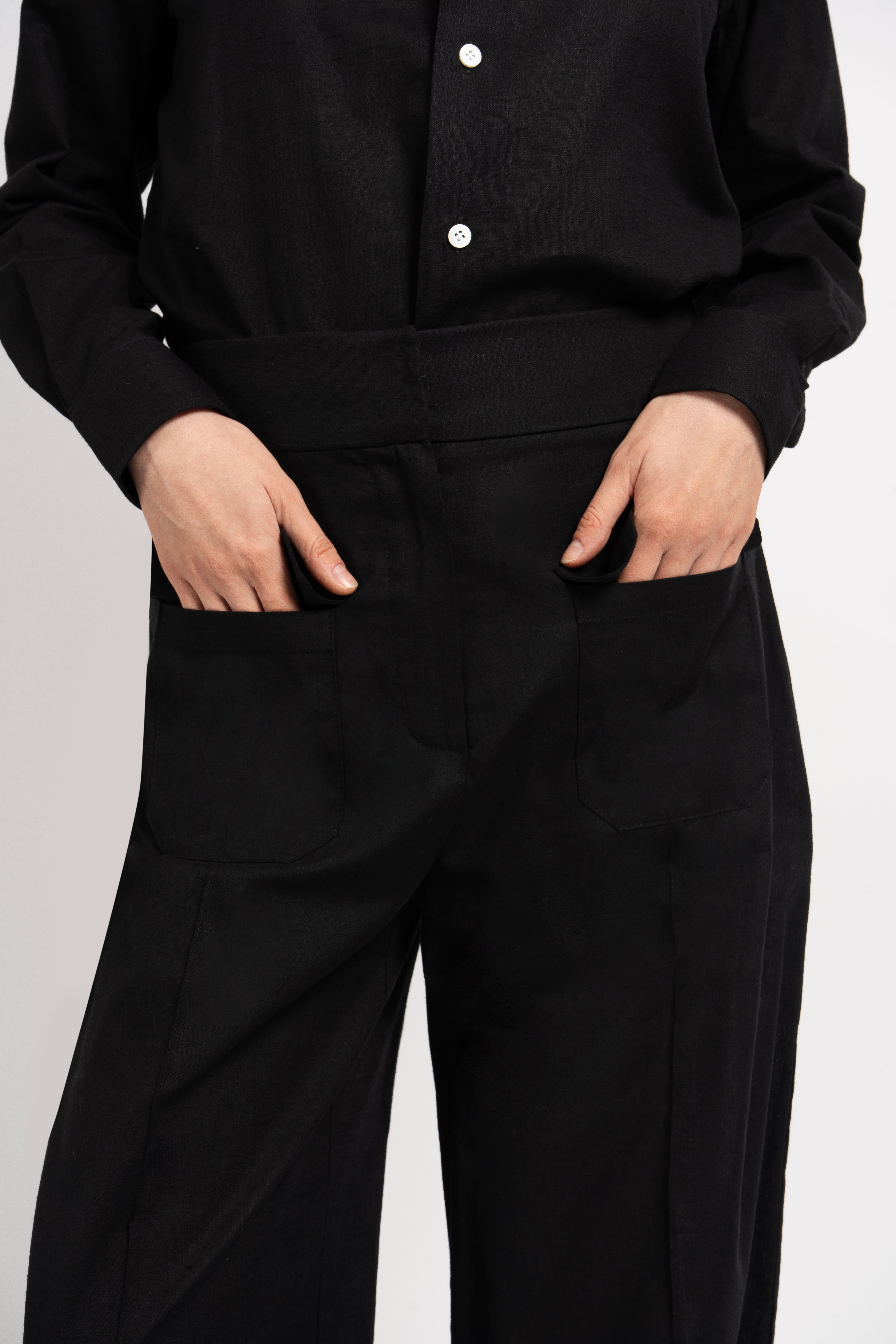 Noir Essence Linen Shirt
