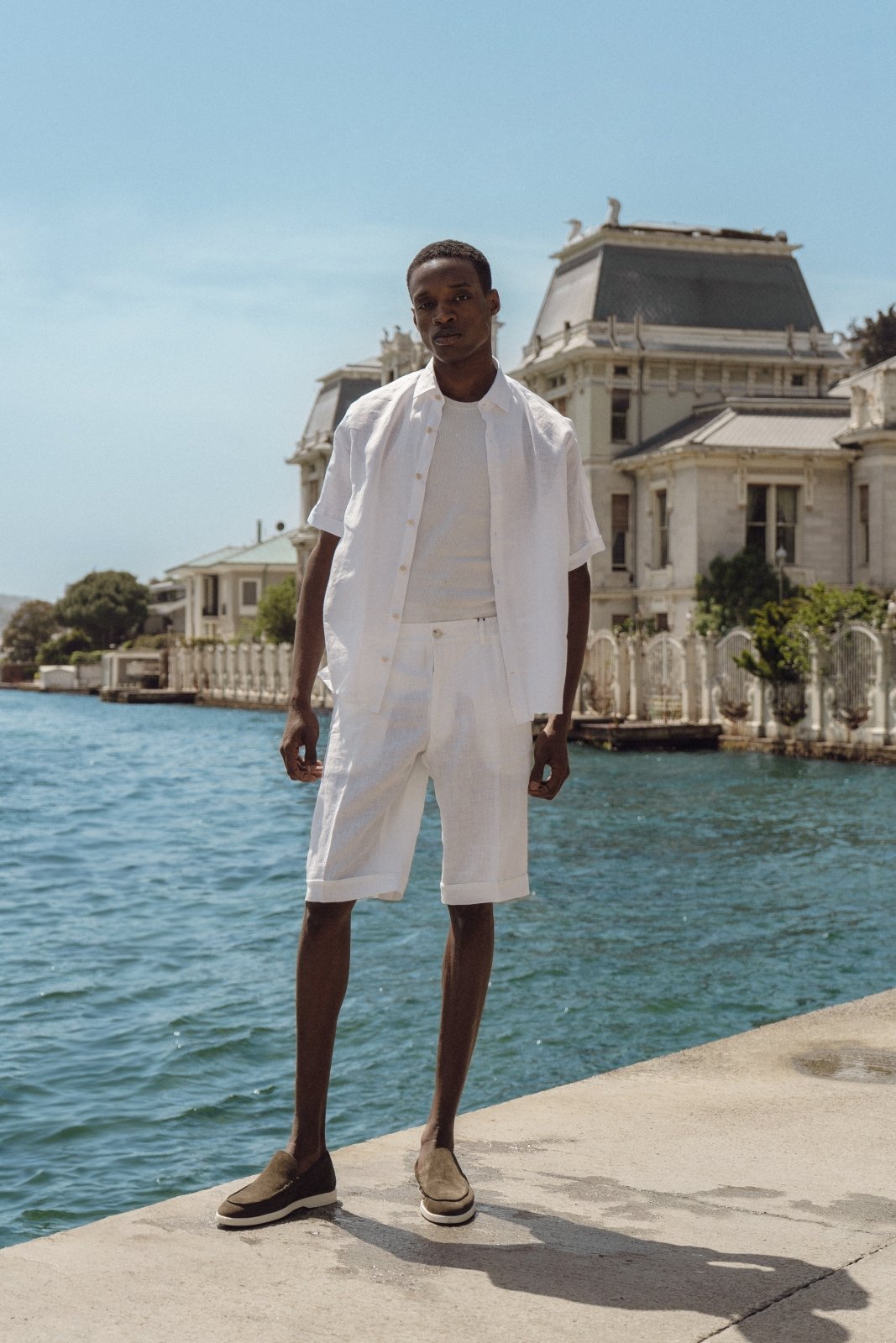 Capri Ivory Linen Shorts - ADAMO