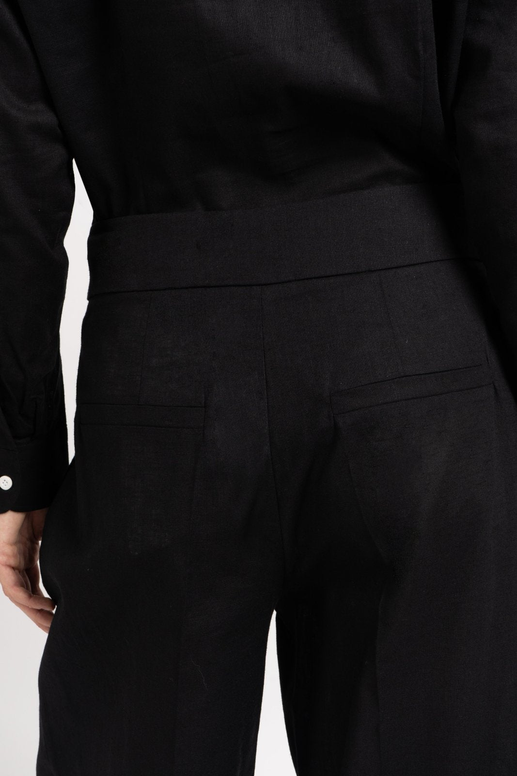 Noir Linen Trousers - ADAMO