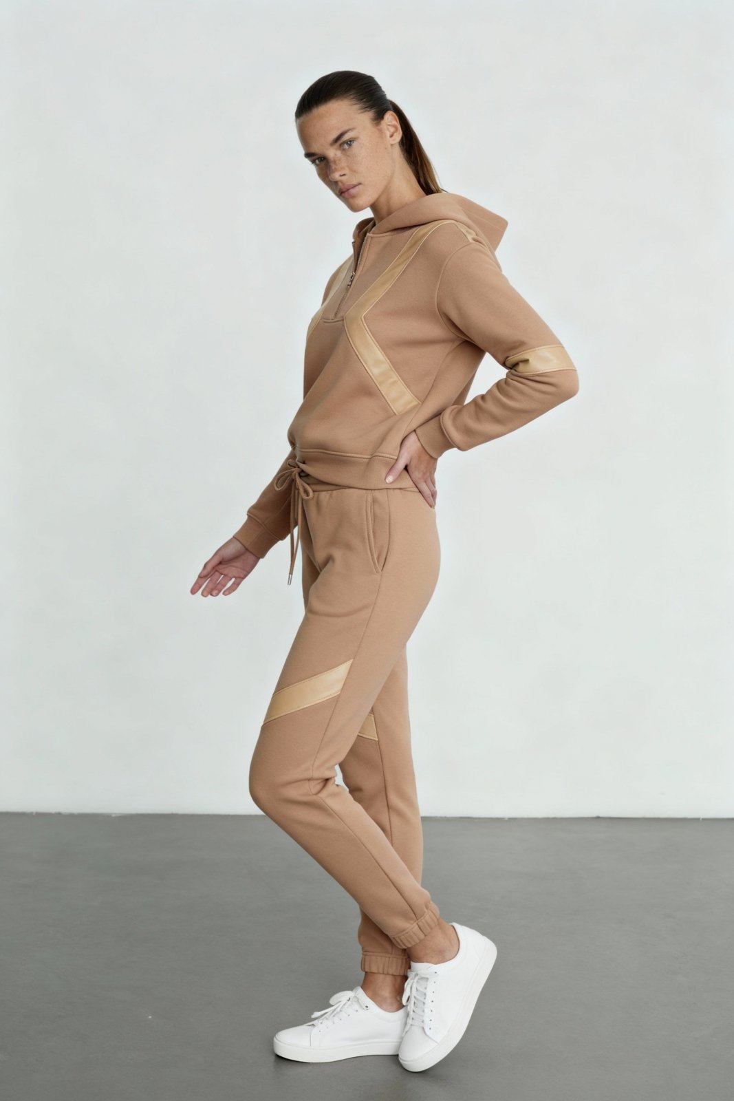 Vaganza Hoodie & Jogger Set - ADAMO