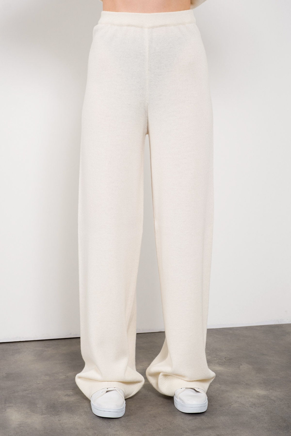 White Chinchilla Fur Lined Knit Set