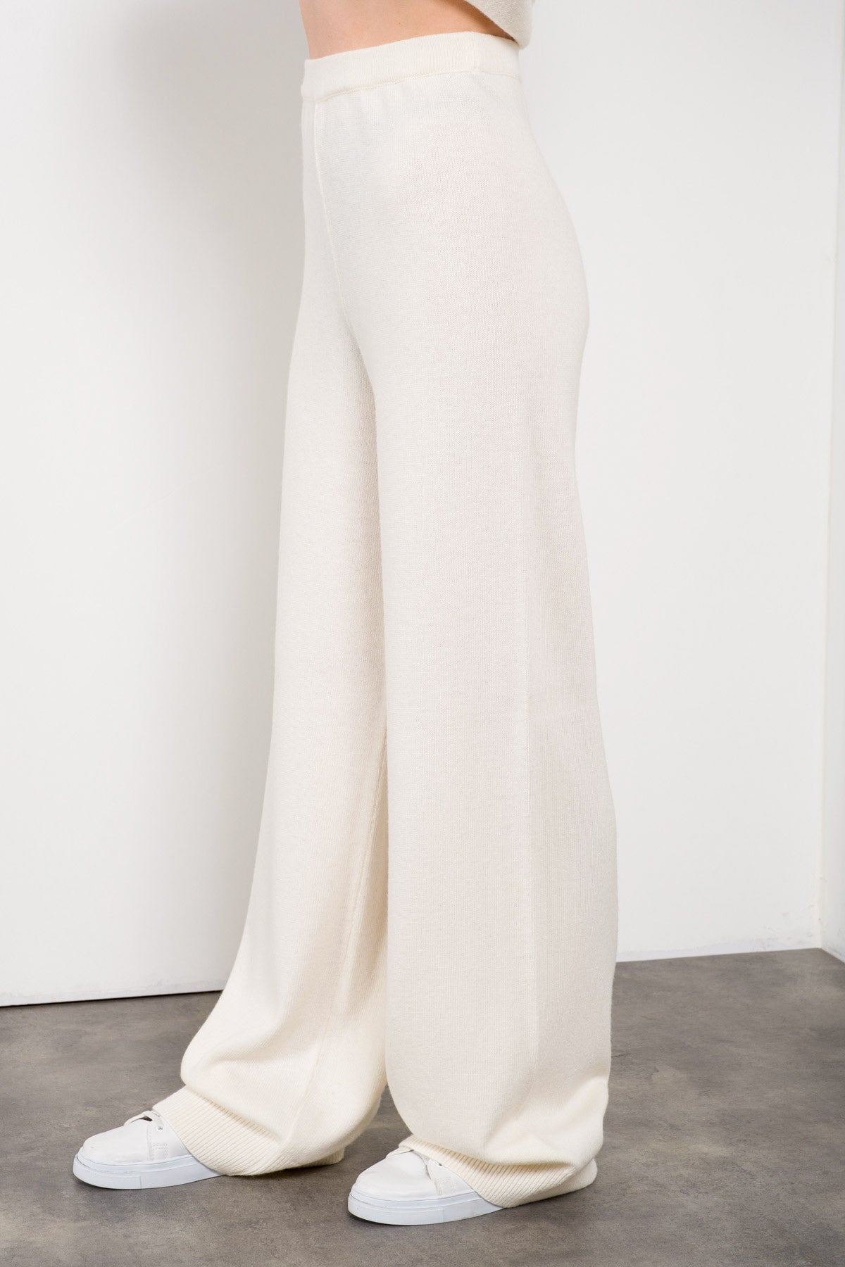 White Chinchilla Fur Lined Knit Set