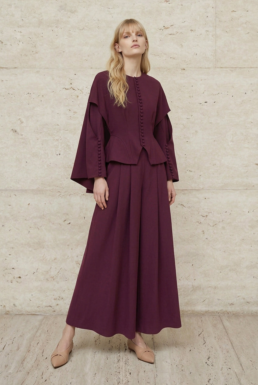 Elaris Fluid Tailored Cape