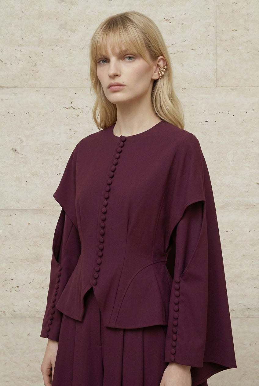Elaris Fluid Tailored Cape