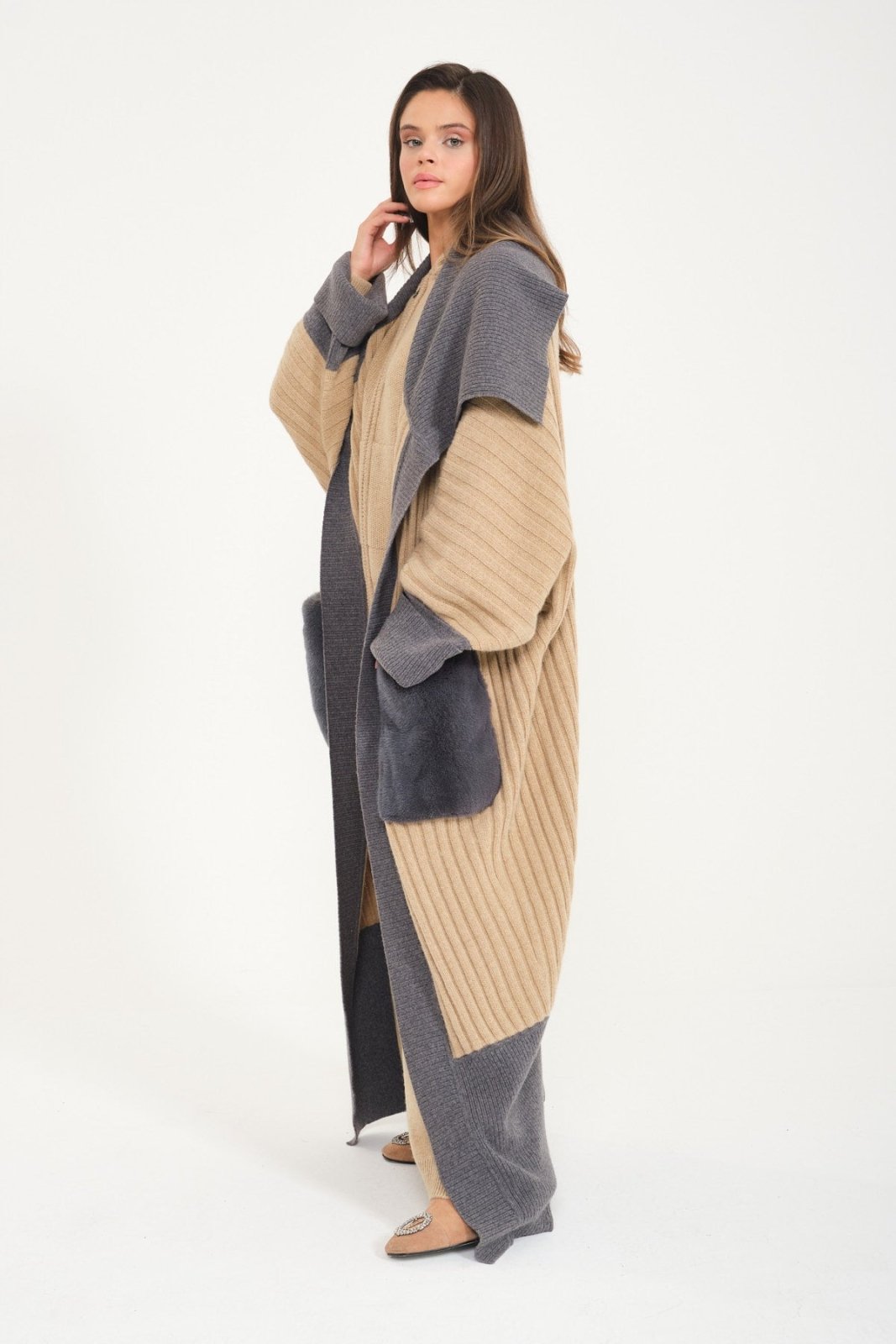 Camel / Dark Grey Alpaca Wool Abaya - ADAMO