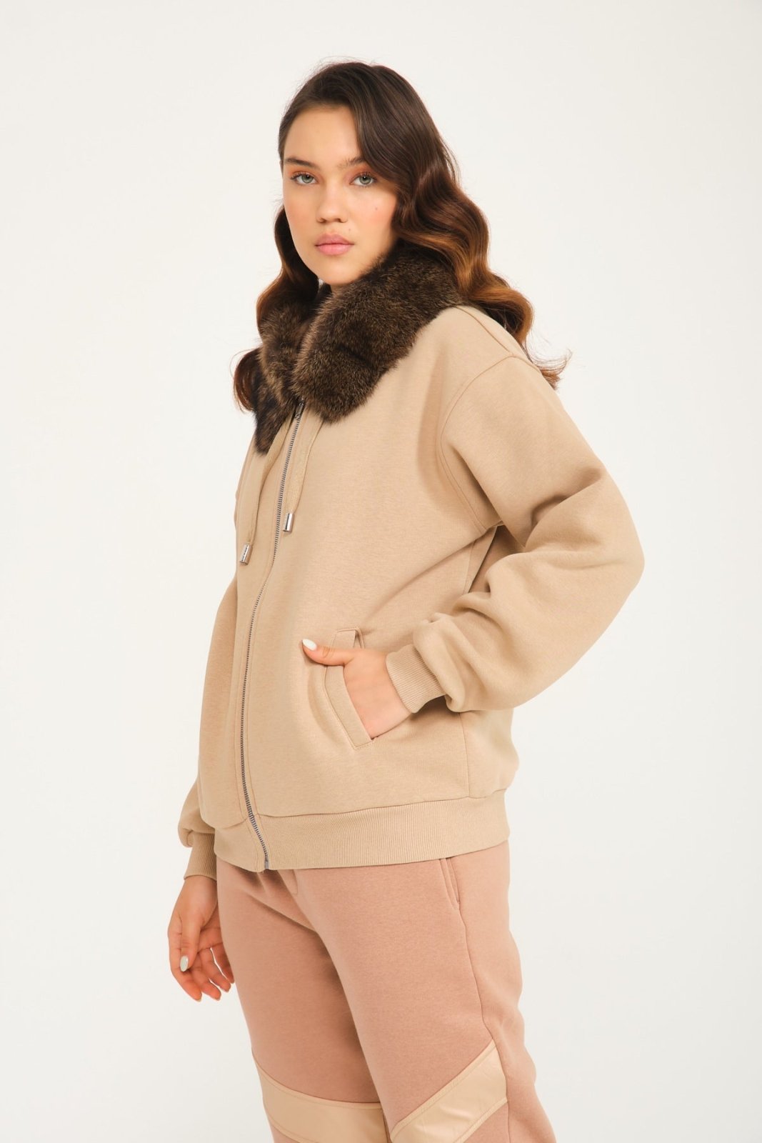 Camel Fisher Fur & Zipped Hoodie - ADAMO