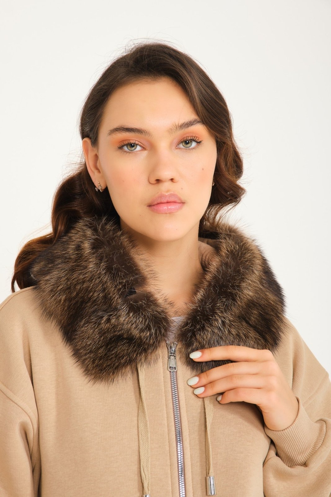 Camel Fisher Fur & Zipped Hoodie - ADAMO