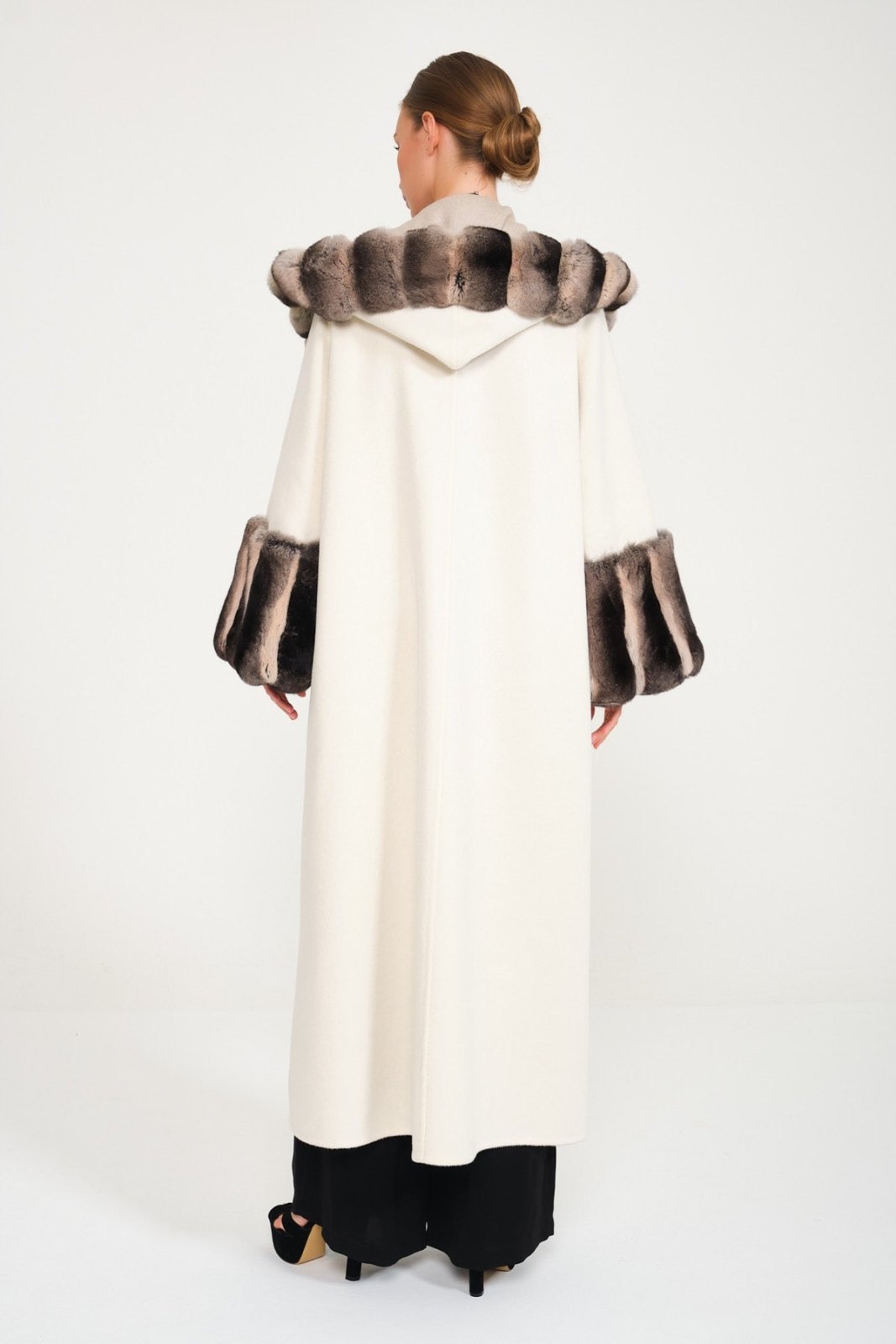 Casha / Milk Double Face Hooded Cashmere Chinchilla Fur Abaya - ADAMO