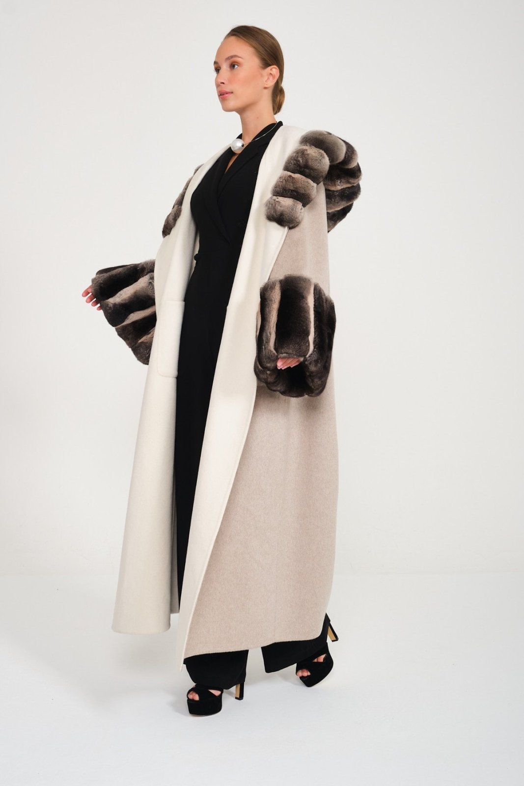 Casha / Milk Double Face Hooded Cashmere Chinchilla Fur Abaya - ADAMO