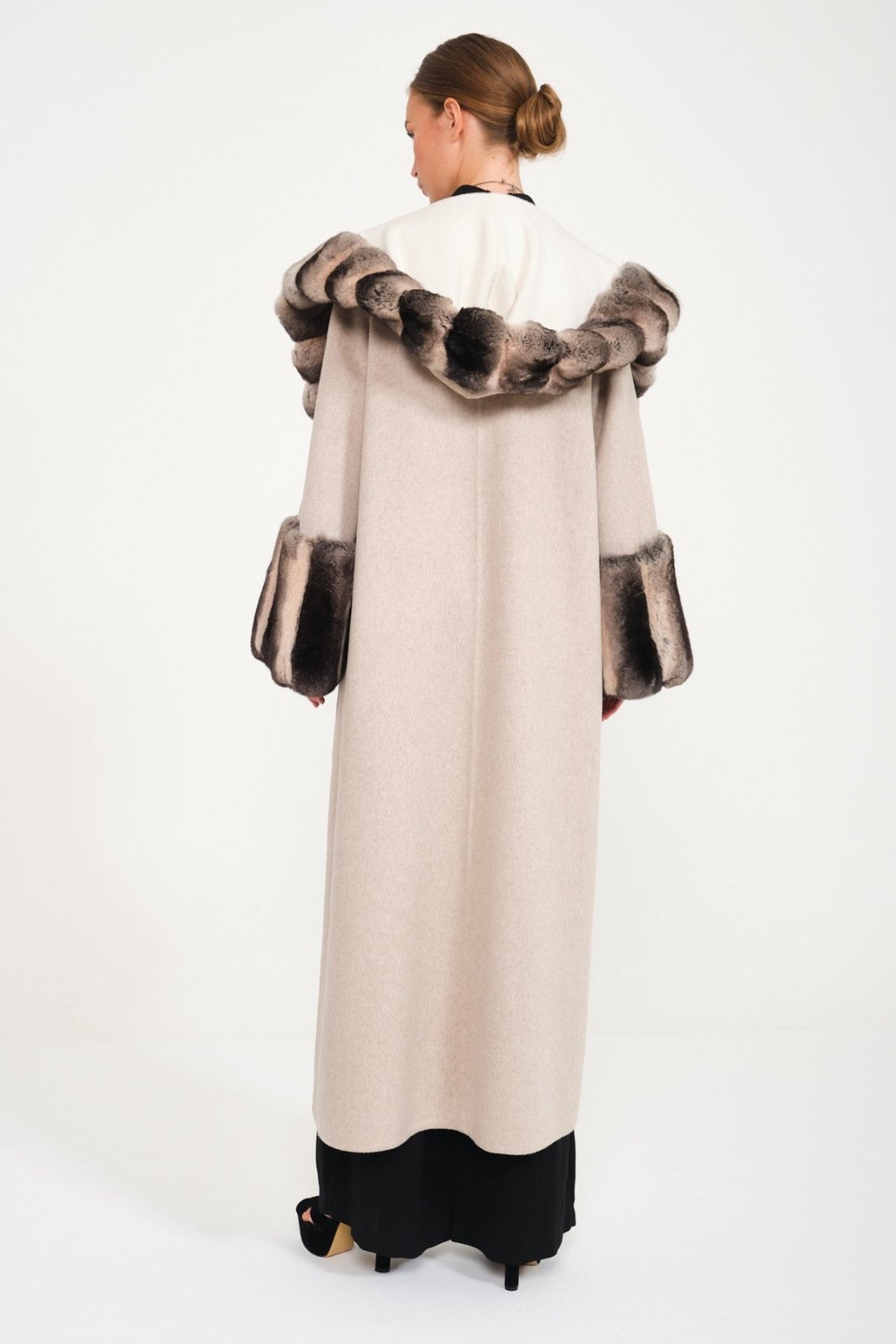 Casha / Milk Double Face Hooded Cashmere Chinchilla Fur Abaya - ADAMO