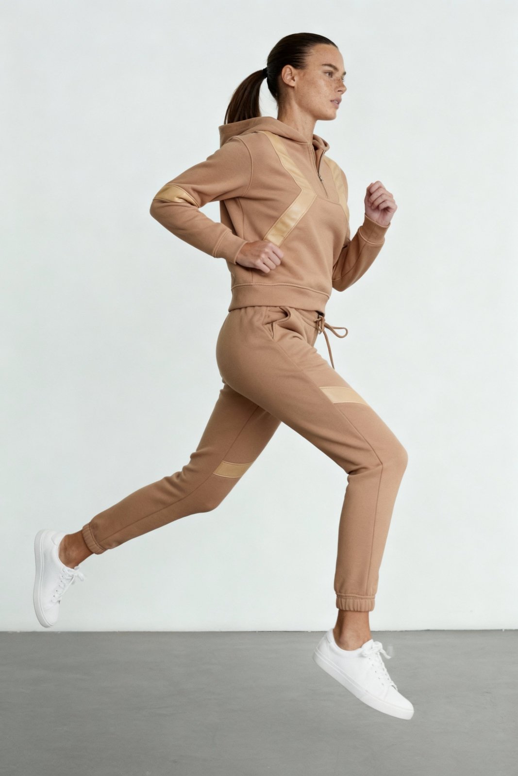 Vaganza Hoodie & Jogger Set - ADAMO