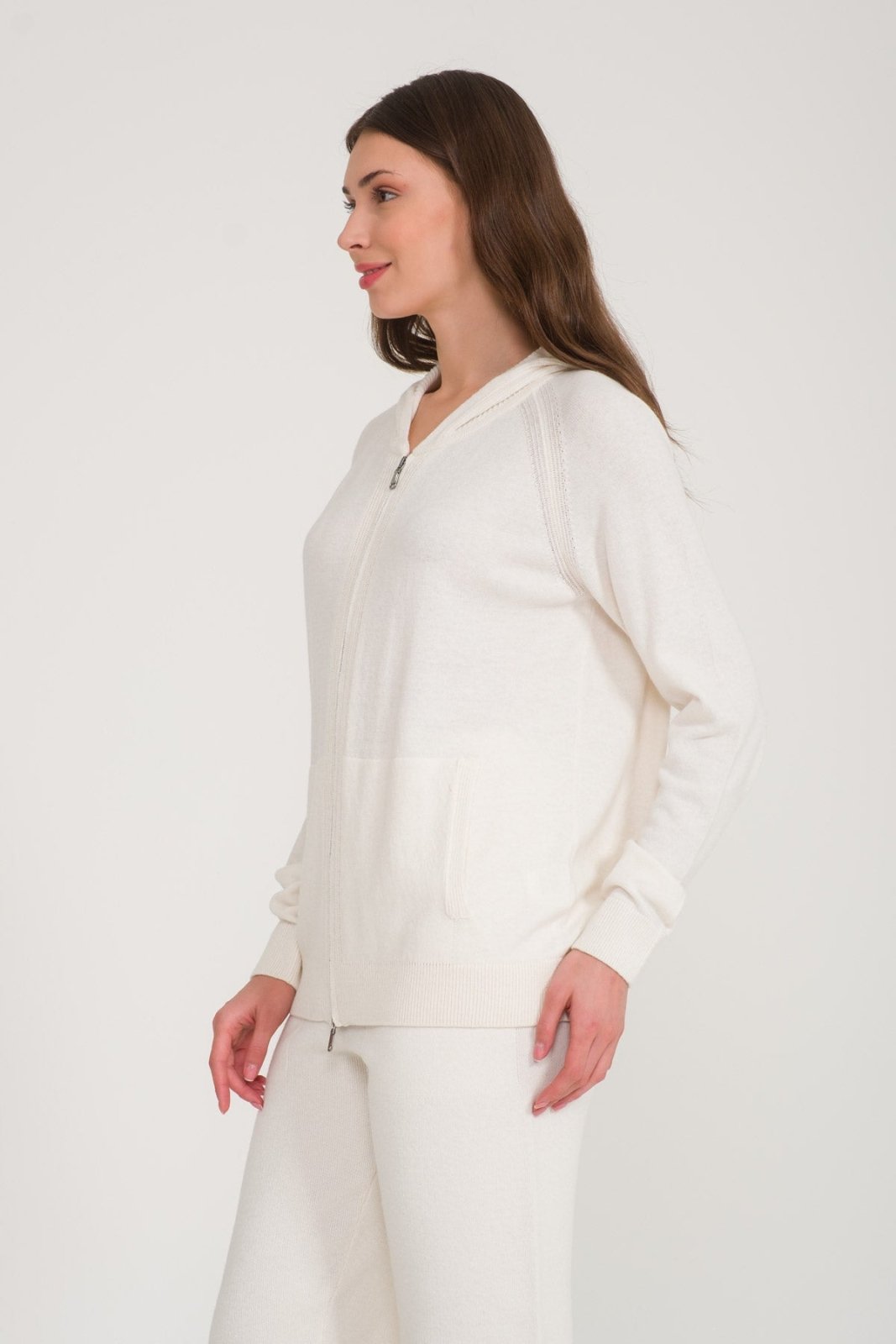 White Knit Sweater & Pants Set - ADAMO