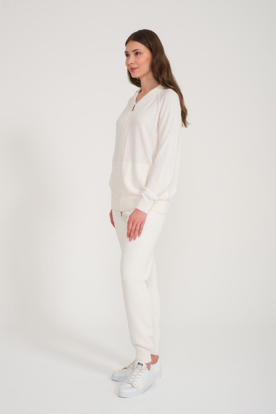 White Knit Sweater & Pants Set - ADAMO