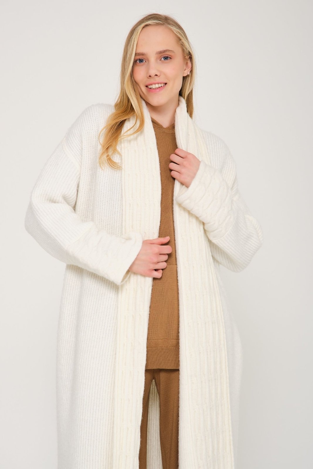 White Long Knit Coat - ADAMO