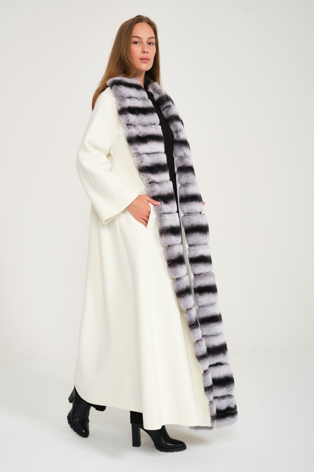 White Wool Rex Fur Abaya - ADAMO