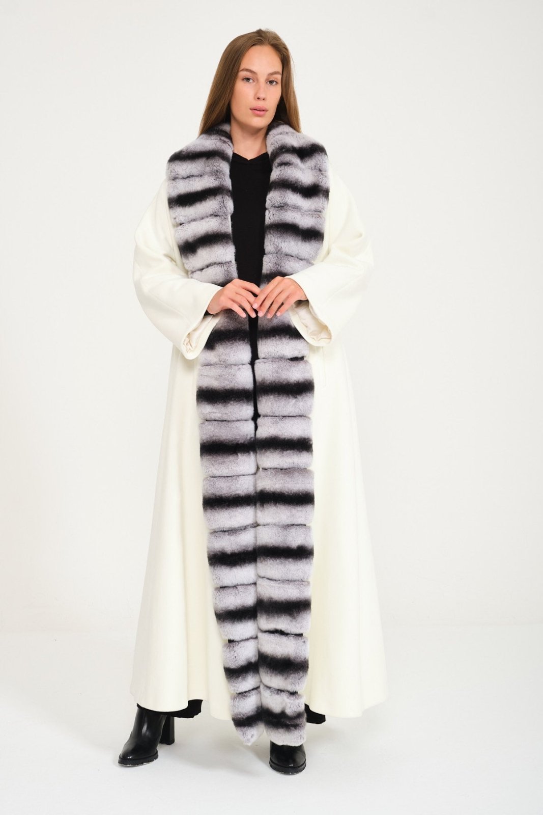 White Wool Rex Fur Abaya - ADAMO