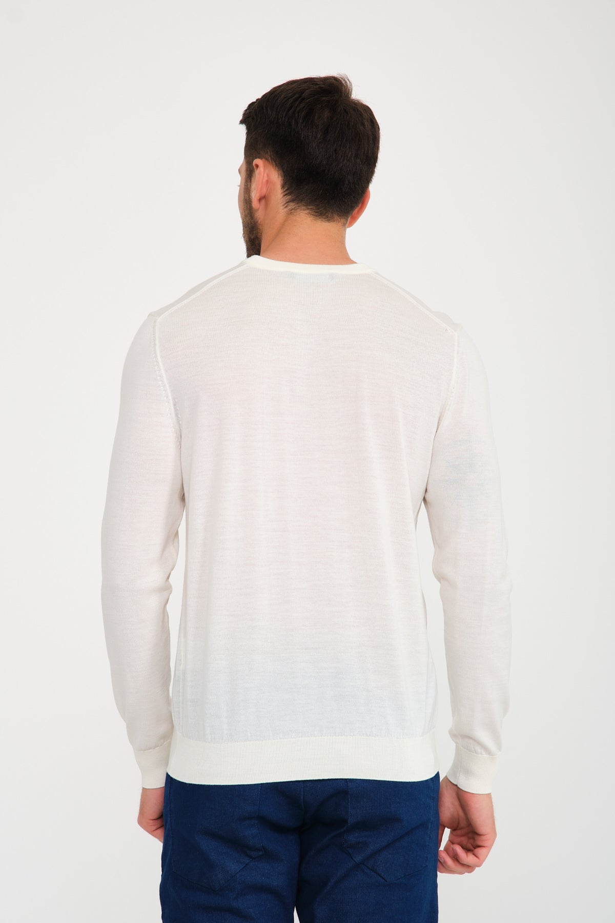 White V-Collar Wool Sweater