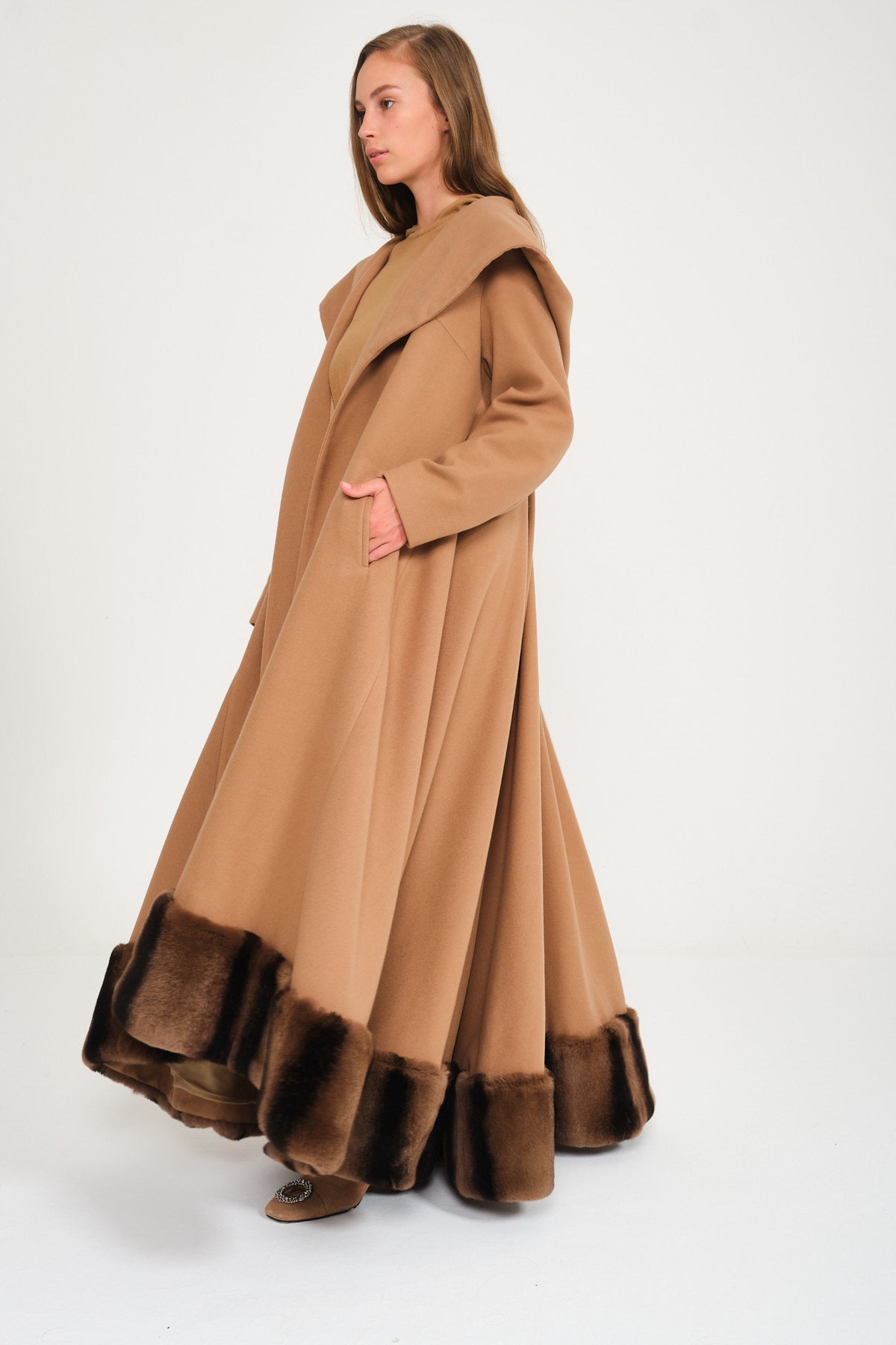 Honey Color Hooded Wool Rex Fur Abaya