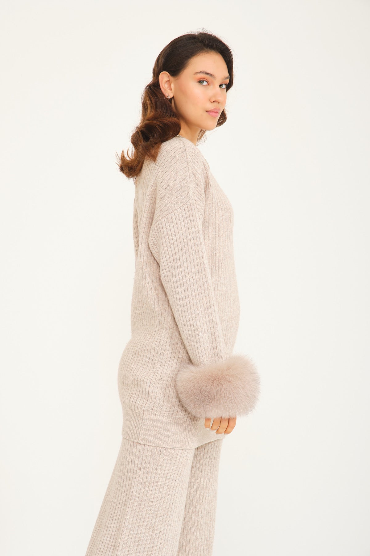 Swarovski Design Beige Wool & Fox Fur Set
